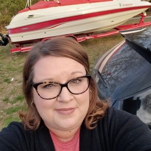 Meet your Posher, Abigail